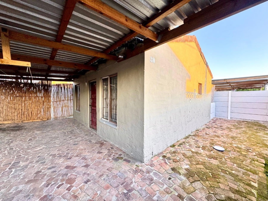 2 Bedroom Property for Sale in Voorbrug Western Cape